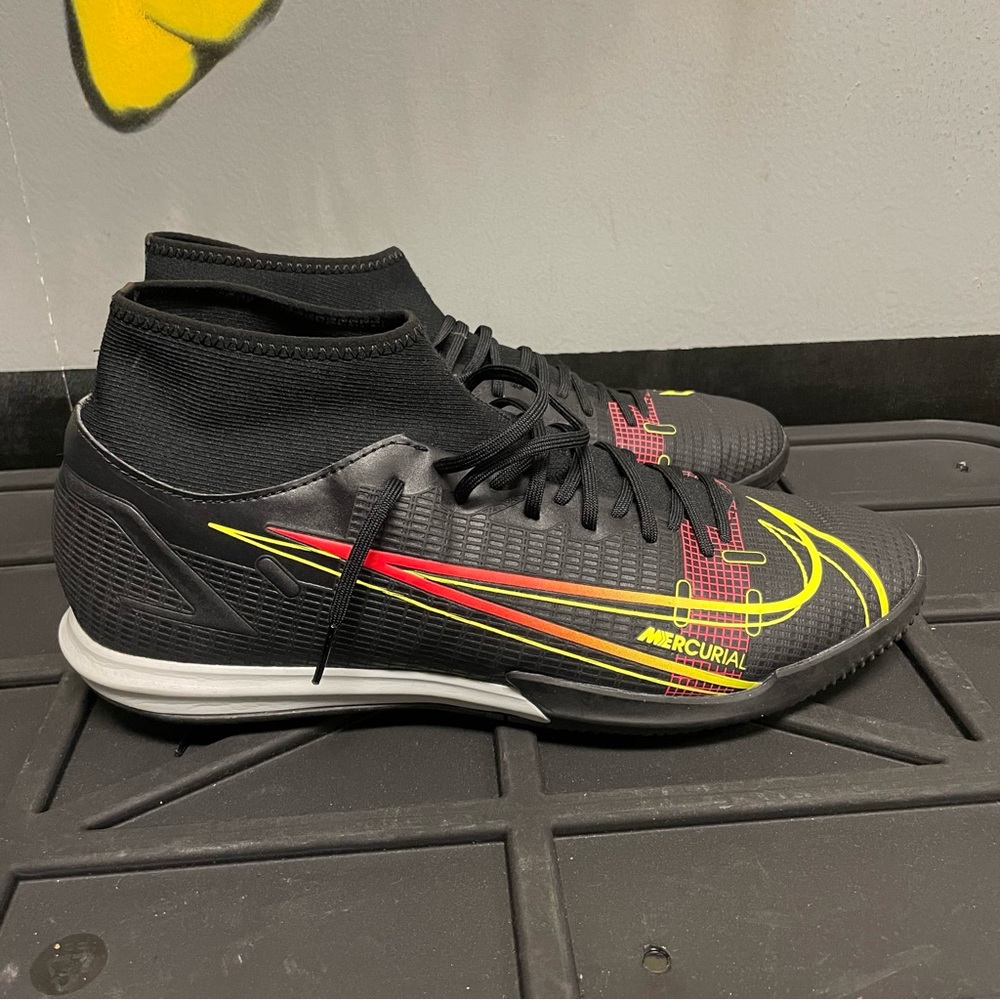 Nike Mercurial Superfly 8 Academy IC CV0847-090 Soccer Shoe, Men’s Size 12.5